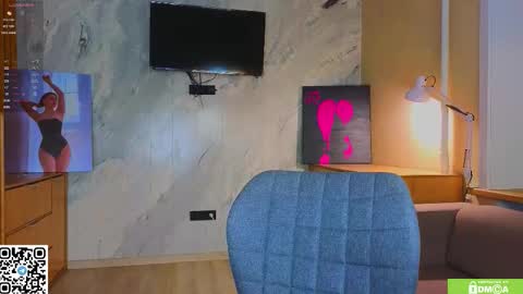 Snapshot of miss_bubbles chatting on 12, 1, 2026 Sandy online show from 12, 1, 2026