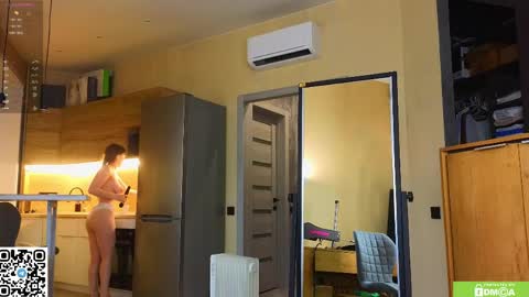 Snapshot of miss_bubbles chatting on 7, 4, 2026 Sandy online show from 7, 4, 2026