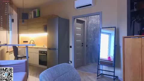 Snapshot of miss_bubbles chatting on 16, 4, 2026 Sandy online show from 16, 4, 2026