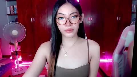 Snapshot of miss_hornydoll chatting on 25, 10, 2025 miss_hornydoll online show from 25, 10, 2025