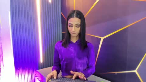 Snapshot of miss_isa19 chatting on 13, 5, 2026 miss_isa19 online show from 13, 5, 2026