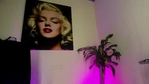 Snapshot of miss_isa19 chatting on 14, 6, 2026 miss_isa19 online show from 14, 6, 2026