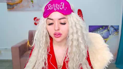 Snapshot of miss_kiten chatting on 18, 2, 2025 miss_kiten online show from 18, 2, 2025