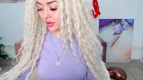 Snapshot of miss_kiten chatting on 21, 2, 2025 miss_kiten online show from 21, 2, 2025