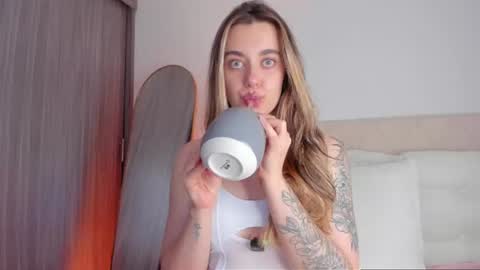 Snapshot of miss_lanaa chatting on 16, 7, 2026 Alana online show from 16, 7, 2026