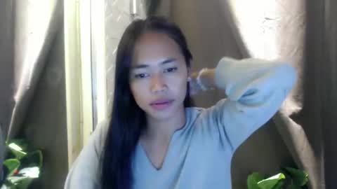 Snapshot of miss_lharsxx chatting on 19, 5, 2026 Call me Lhars online show from 19, 5, 2026