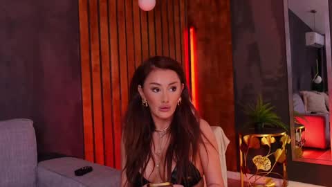 miss_m online show from 31, 5, 2026