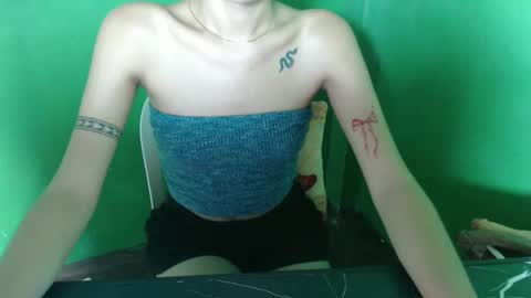 Snapshot of miss_mailyn chatting on 22, 10, 2025 miss_mailyn online show from 22, 10, 2025