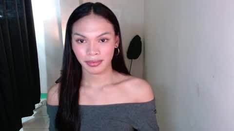 Snapshot of miss_rose07 chatting on 18, 10, 2025 Im your hot Rose online show from 18, 10, 2025