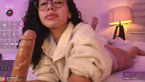 Amy Olivera online show from 29, 5, 2026