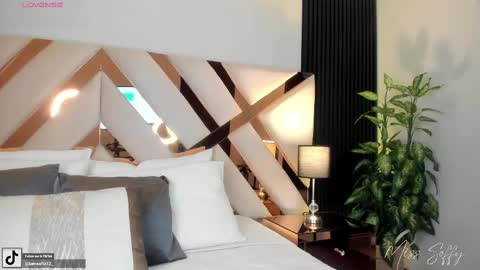 Sofia Alvarez online show from 11, 3, 2025