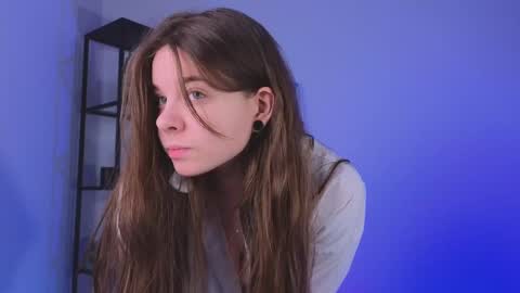 Spider girl Help me reach 10 likes online show from 22, 1, 2025