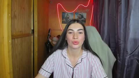 Snapshot of miss_tasy chatting on 18, 2, 2025 Melanie January 15th is my birthday there will be an interesting show online show from 18, 2, 2025