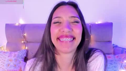 Miss Veronica online show from 6, 2, 2025