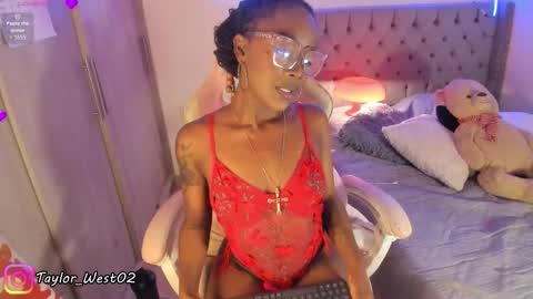 Tay Tay Independent Model   online show from 27, 11, 2025