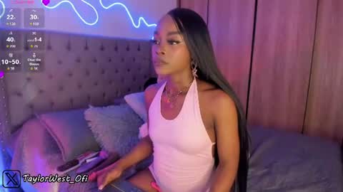 Tay Tay Independent Model   online show from 26, 6, 2026