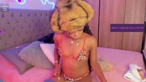 Tay Tay Independent Model   online show from 6, 8, 2026