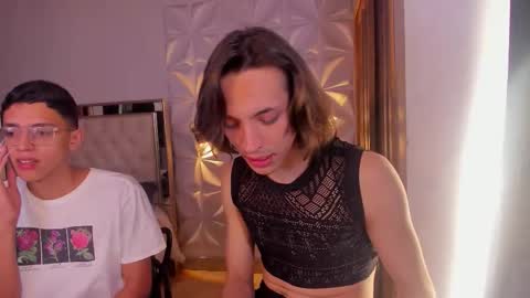 Mis Ari online show from 23, 11, 2025