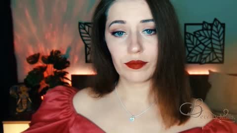 Snapshot of missbeverlymills chatting on 2, 2, 2025 The divine Beverly online show from 2, 2, 2025