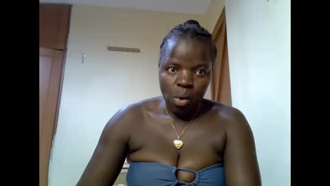 misscandy352_ online show from 18, 5, 2026