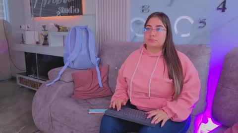 misscheelsee_as online show from 10, 4, 2026