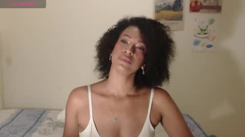 Snapshot of misscruzxz chatting on 4, 2, 2026 Donna di Diamanti online show from 4, 2, 2026