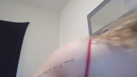 Snapshot of missdior200 chatting on 8, 7, 2026 missdior200 online show from 8, 7, 2026