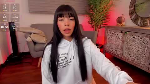 Snapshot of missesmeralda chatting on 14, 2, 2025 Julieta Arboleda but i like call me esme online show from 14, 2, 2025