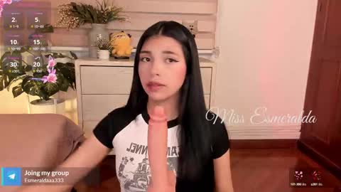 Snapshot of missesmeralda chatting on 2, 10, 2025 Julieta Arboleda but i like call me esme online show from 2, 10, 2025