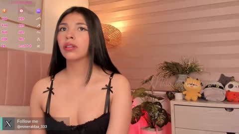 Snapshot of missesmeralda chatting on 10, 10, 2025 Julieta Arboleda but i like call me esme online show from 10, 10, 2025