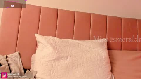 Julieta Arboleda   but i like call me esme online show from 21, 4, 2026