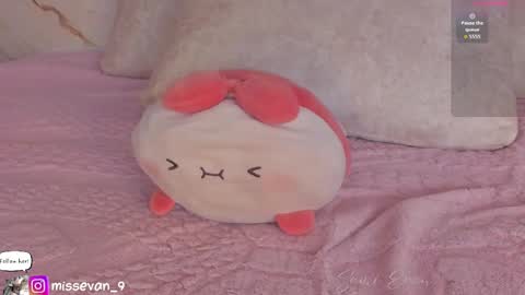 Sami Evan online show from 9, 4, 2026