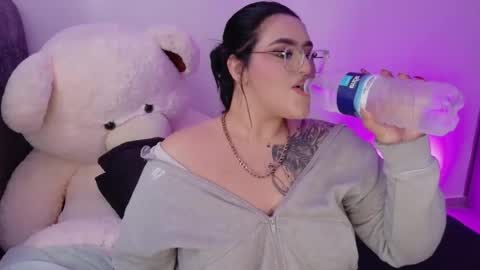 missevans_ online show from 30, 6, 2026