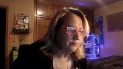 MissKittyFox online show from 26, 2, 2025