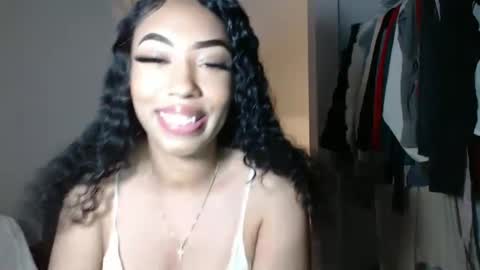 kourtn3ylov3  twitter online show from 13, 10, 2025