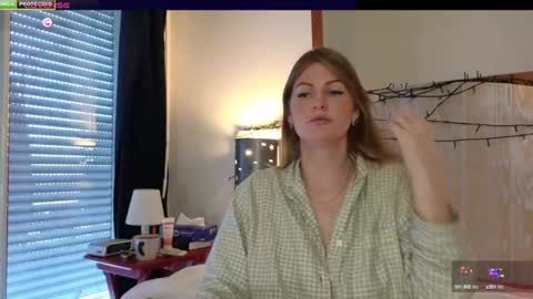 Misslucci online show from 8, 1, 2025