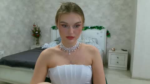 Snapshot of missmariat chatting on 26, 12, 2024 OneGoddess online show from 26, 12, 2024