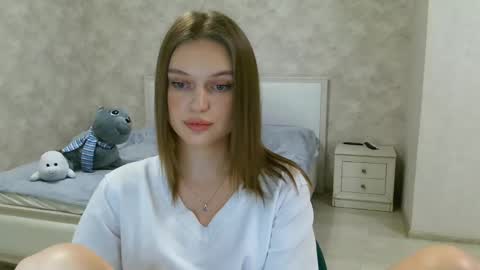 Snapshot of missmariat chatting on 19, 1, 2025 OneGoddess online show from 19, 1, 2025