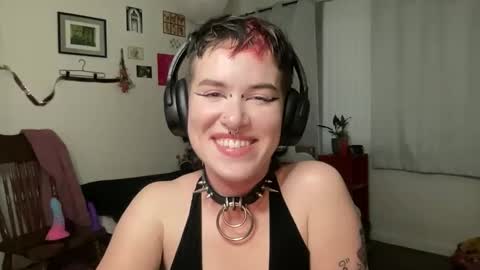 missmarinamay online show from 27, 2, 2026