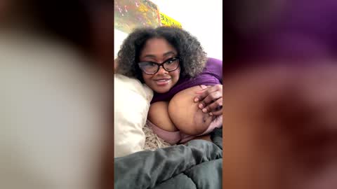 missmaybach_ online show from 13, 4, 2026