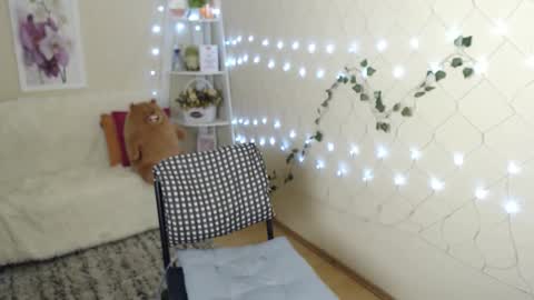 Snapshot of missmelons_ chatting on 8, 12, 2024 Li  online show from 8, 12, 2024