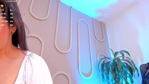 Mia  online show from 27, 6, 2026