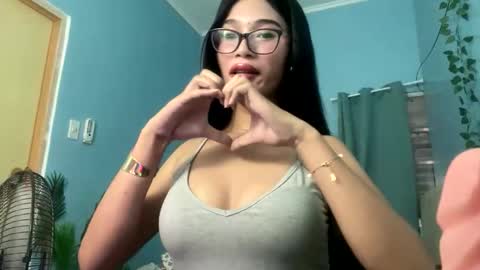 Snapshot of missminervaa chatting on 7, 10, 2025 missminervaa online show from 7, 10, 2025