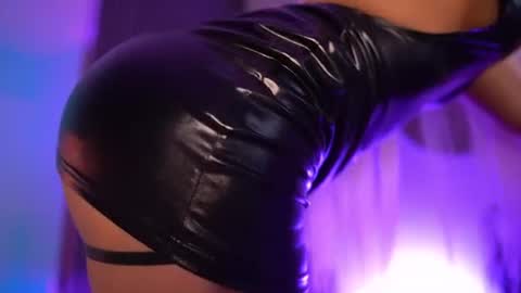 Snapshot of missobsidian chatting on 11, 7, 2026 Miss Obsidian online show from 11, 7, 2026