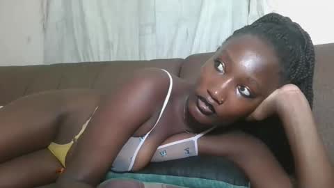 pretty gal online show from 26, 10, 2025