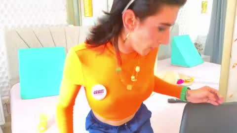 missscarlett__ online show from 4, 6, 2026