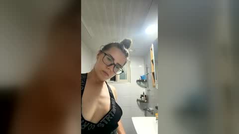 Snapshot of missshaki chatting on 6, 7, 2026 Shakir online show from 6, 7, 2026