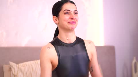 Sophie online show from 15, 5, 2026
