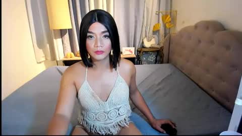 K Y R I E  online show from 22, 10, 2025