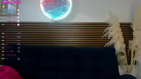 missvalery1 online show from 17, 1, 2025